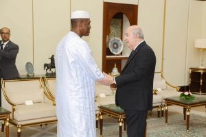 LE PREMIER MINISTRE MALIEN REÇU PAR LE PRÉSIDENT ALGÉRIEN