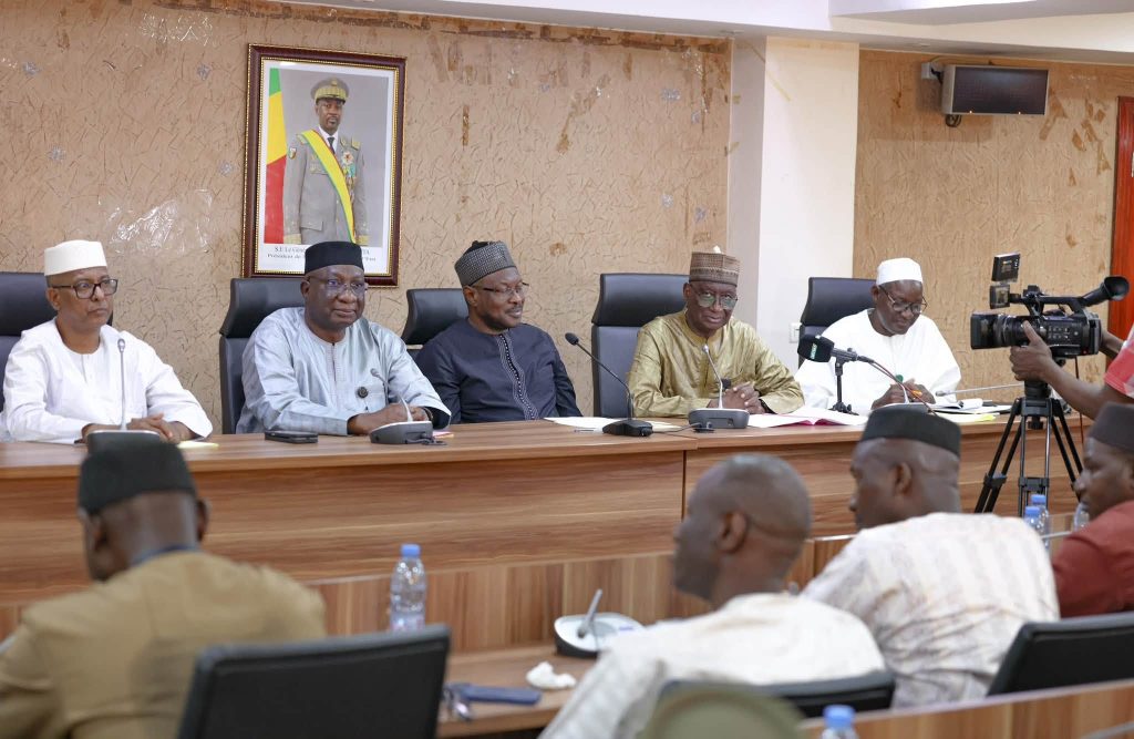 CLÔTURE DE L’ATELIER DE FORMATION EN PARTENARIAT PUBLIC-PRIVÉ (PPP) ET D’APPROPRIATION DES TEXTES STANDARDS PPP AU MALI