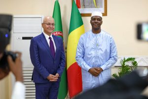 AUDIENCE AVEC LE HAUT-COMMISSAIRE DES NATIONS UNIES POUR LES RÉFUGIÉS : LA PRÉSERVATION DE LA DIGNITÉ HUMAINE AU CŒUR DES ÉCHANGES