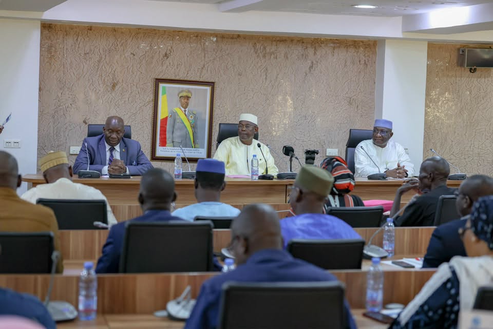 SÉMINAIRE DE HAUT NIVEAU SUR LE RENFORCEMENT DES CAPACITÉS DES CADRES DE LA PRIMATURE DANS LE DOMAINE DE LA COMMANDE PUBLIQUE